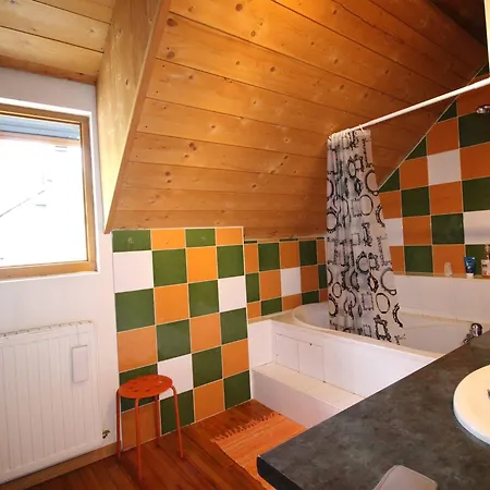 Duplex 140 M² Pour 8 Pers. A Luchon Proche Telecabine Et Thermes, Confort, Wifi, Animaux Ok - Fr-1-313-231 Bagnères-de-Luchon