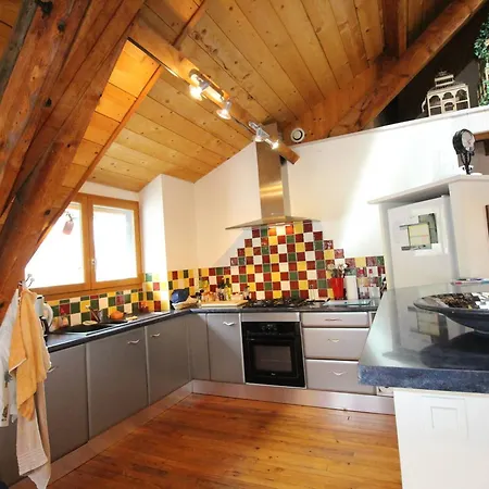 Duplex 140 M² Pour 8 Pers. A Luchon Proche Telecabine Et Thermes, Confort, Wifi, Animaux Ok - Fr-1-313-231 * Bagnères-de-Luchon