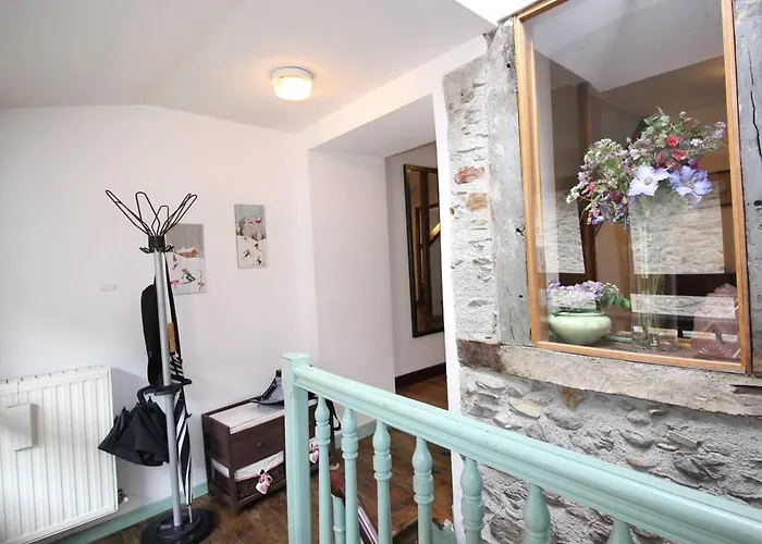 Duplex 140 M² Pour 8 Pers. A Luchon Proche Telecabine Et Thermes, Confort, Wifi, Animaux Ok - Fr-1-313-231